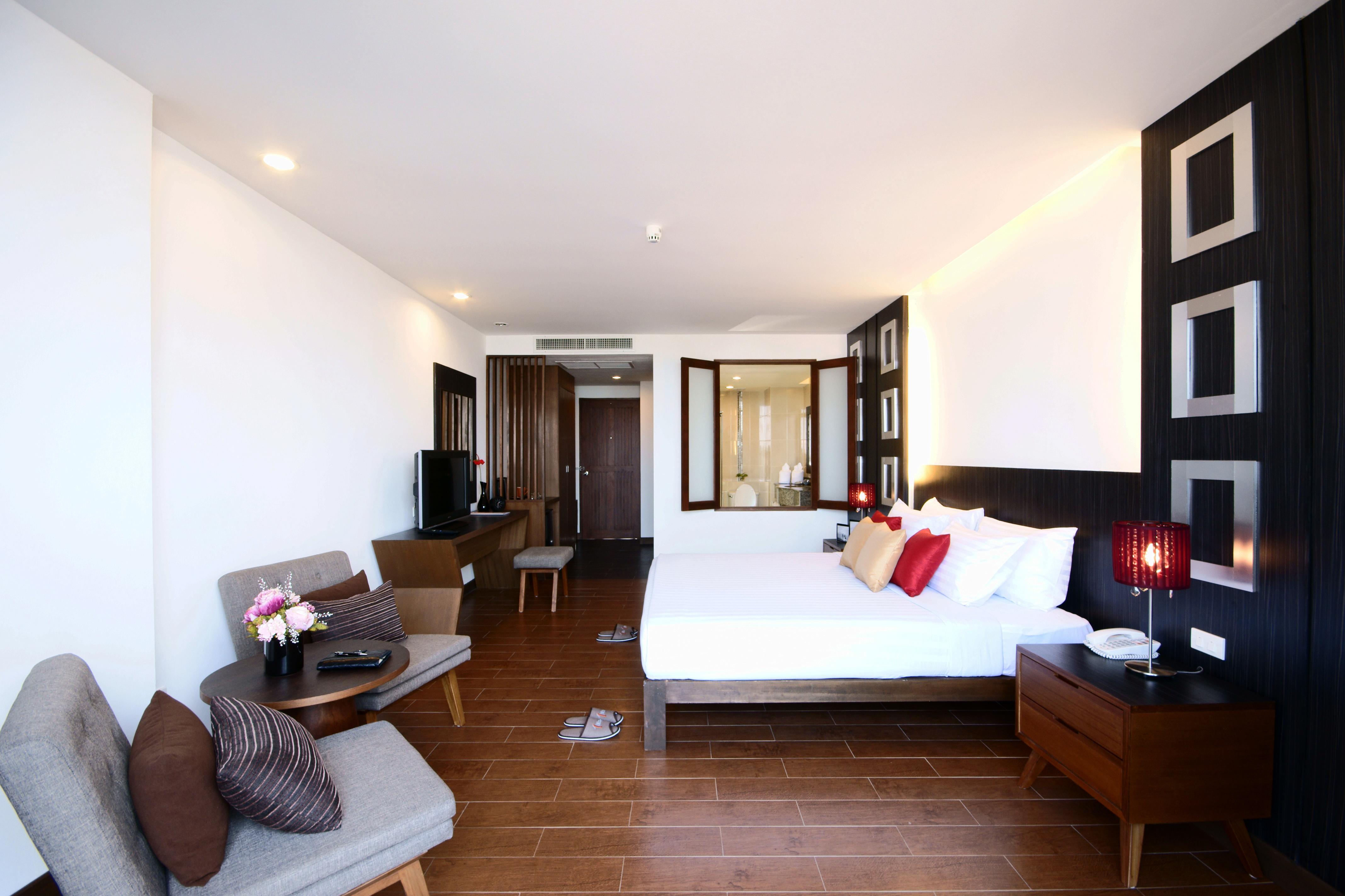 Hotel J Паттайя Экстерьер фото