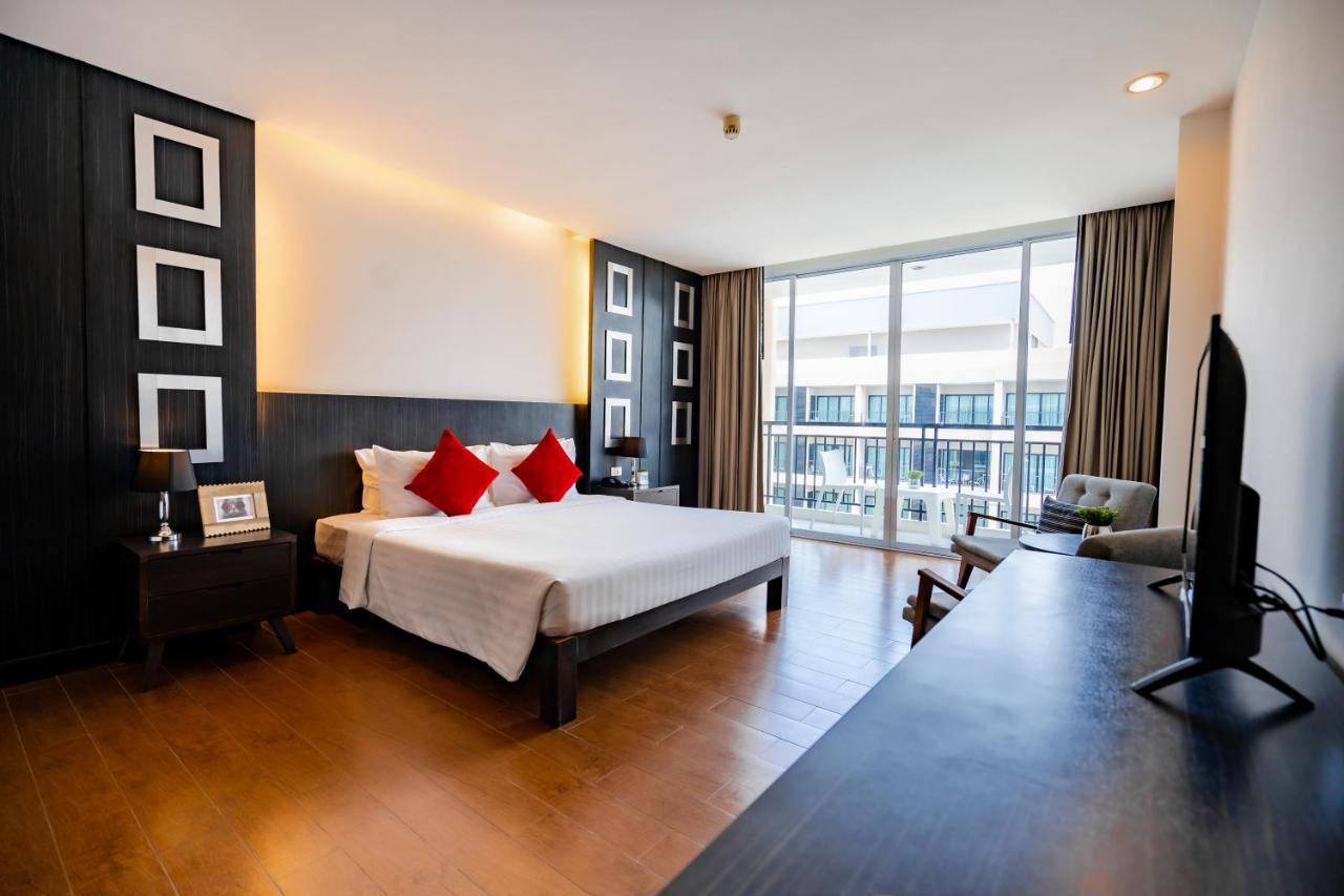 Hotel J Паттайя Экстерьер фото