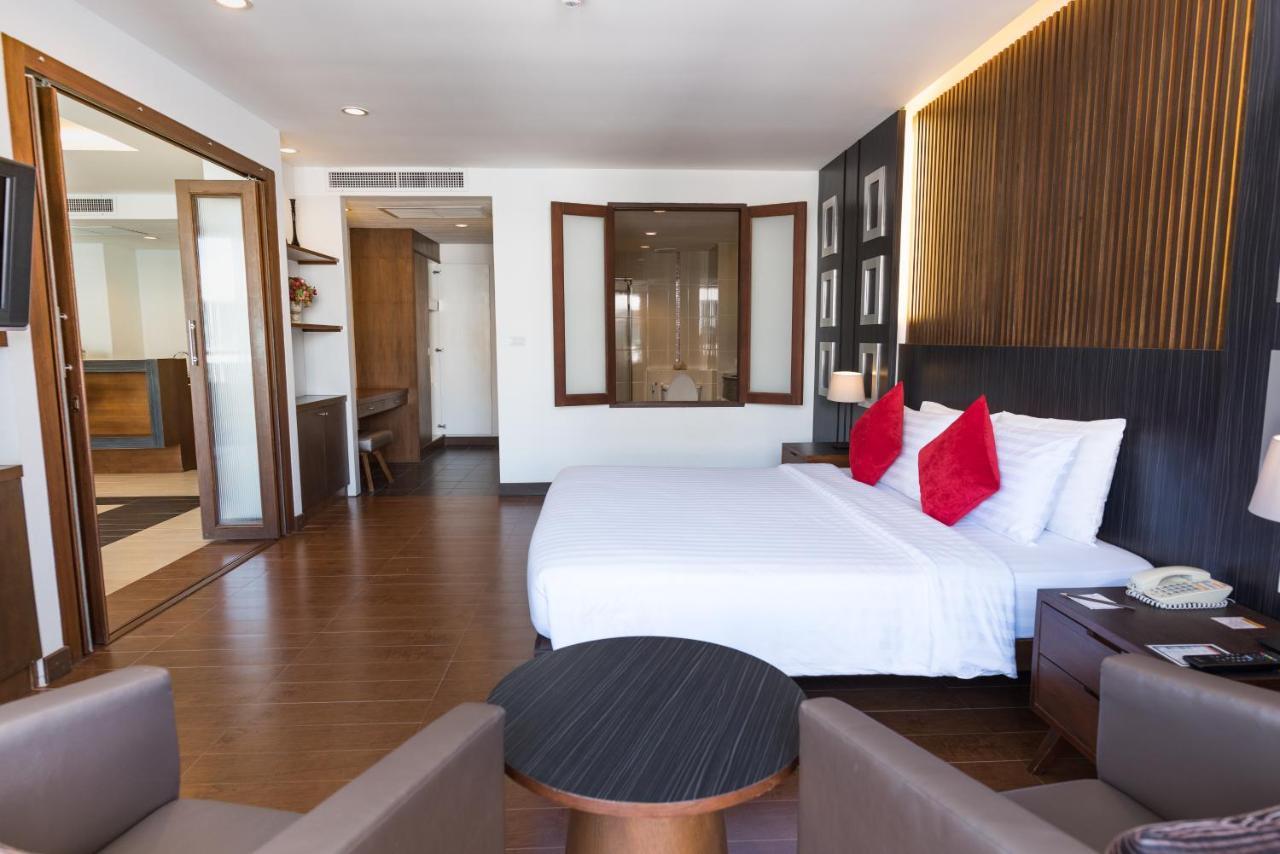 Hotel J Паттайя Экстерьер фото