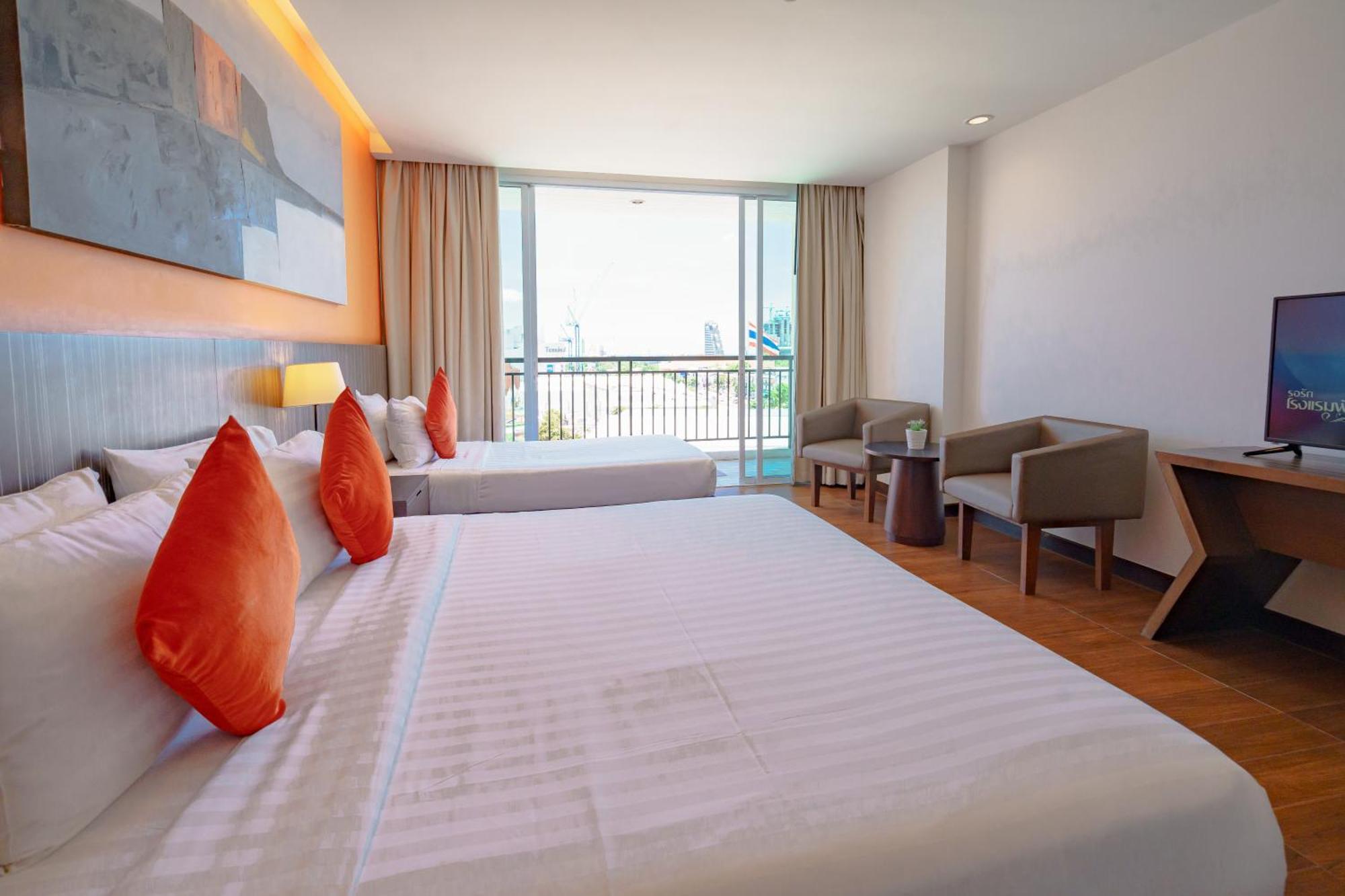 Hotel J Паттайя Экстерьер фото