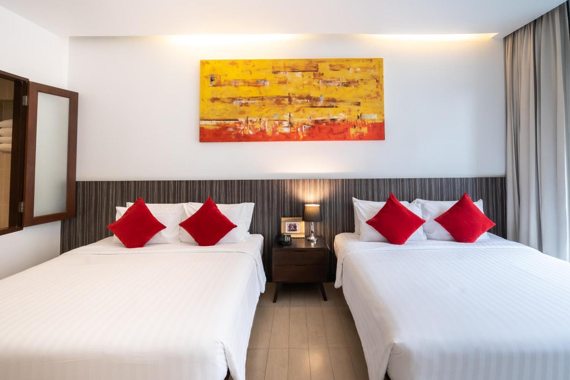 Hotel J Паттайя Экстерьер фото