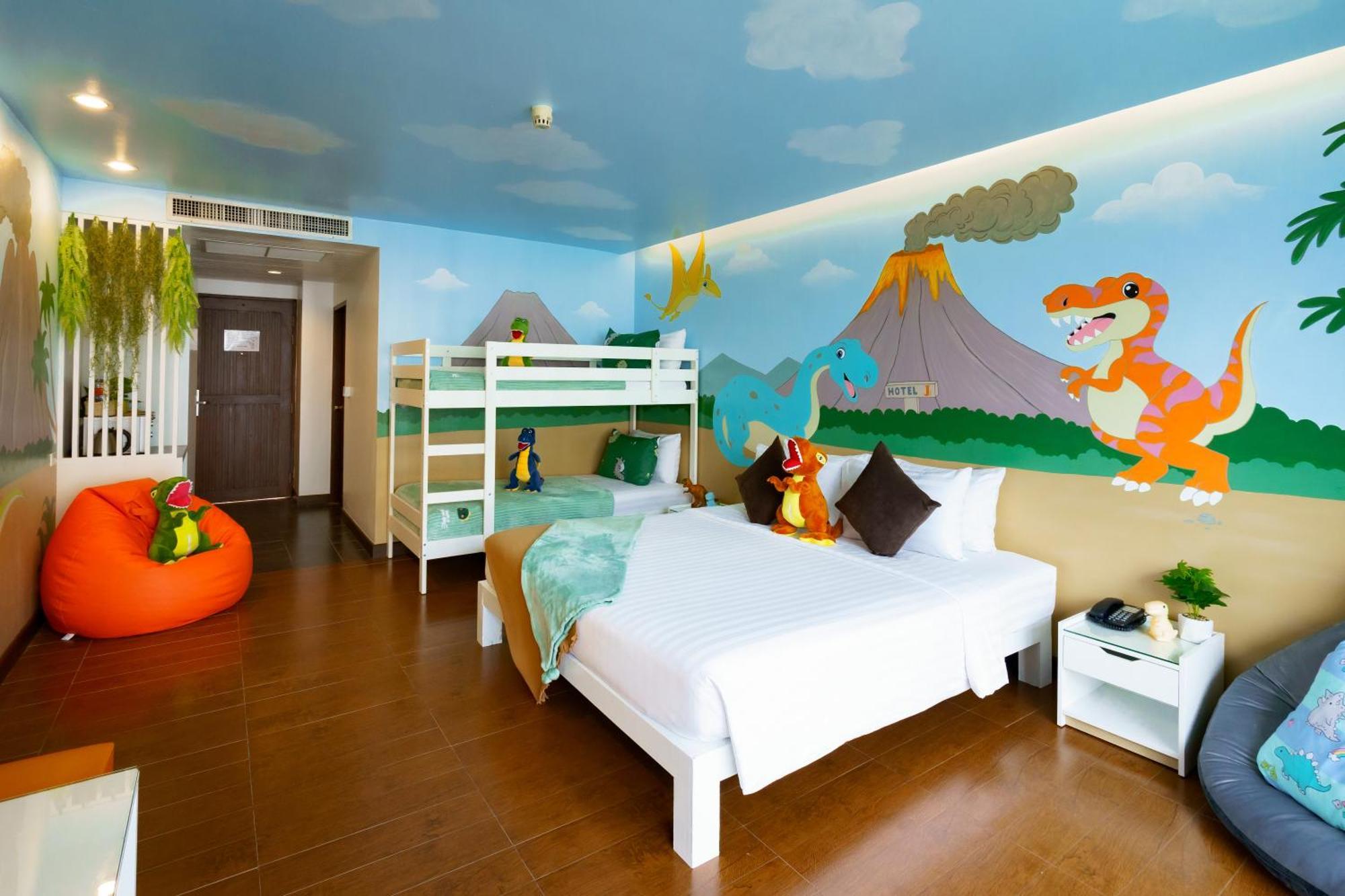 Hotel J Паттайя Экстерьер фото