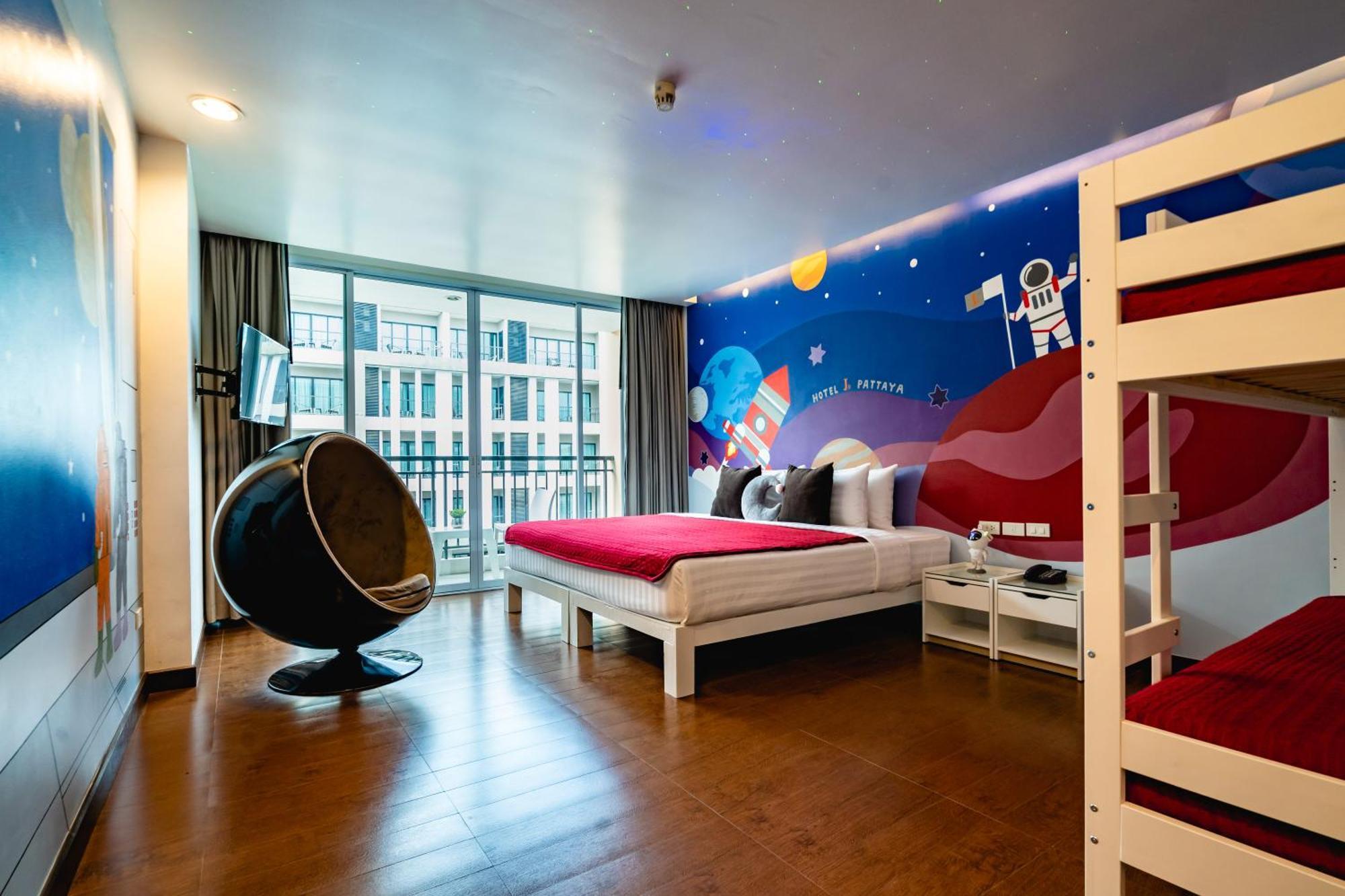 Hotel J Паттайя Экстерьер фото